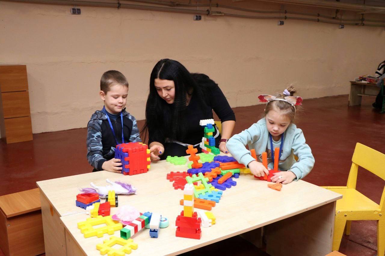 Новости Днепра про В Днепре ответили на письма родителей с просьбой сделать работу садиков на полный день