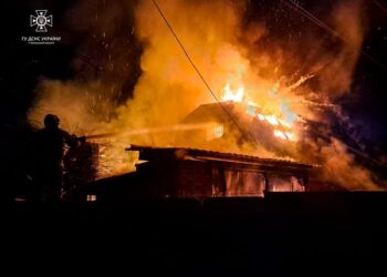 В Умані під час пожежі травмувався чоловік — Новости Черкасс