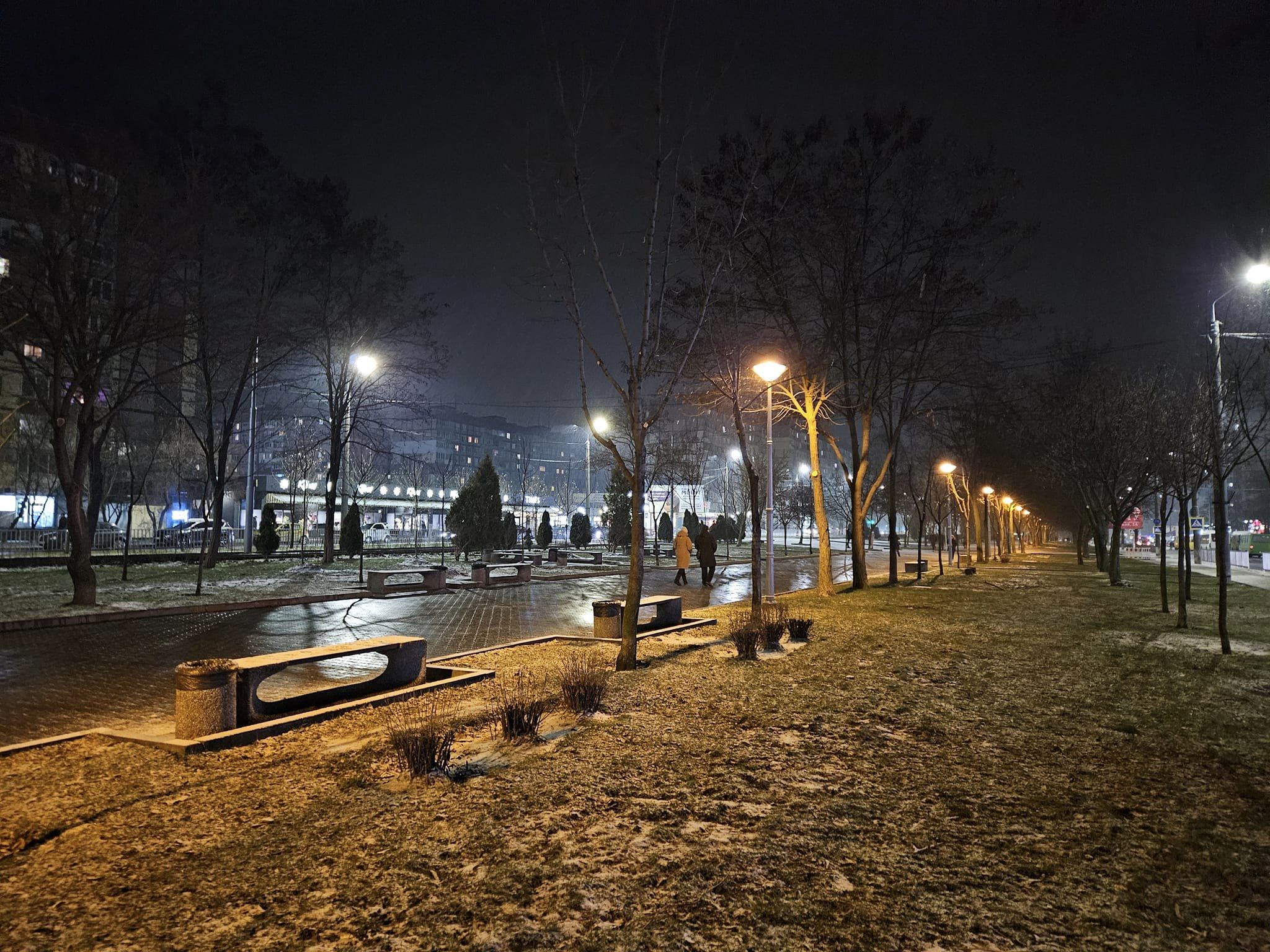 Новости Днепра про Жители Днепра оставляют послания на первом январском снегу (ФОТО)