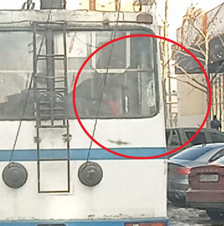 Новости Днепра про Жительница Днепра пожаловалась, что по городу ездит троллейбус с 