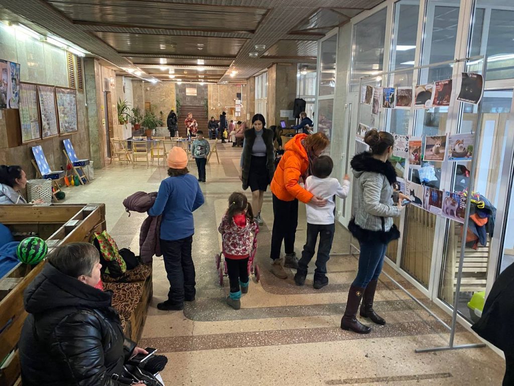 Палац молоді. Захід