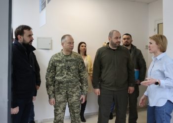 Головком і міністр оборони відвідали рекрутинговий центр у Львові