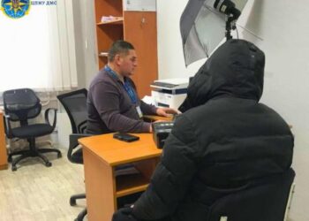 Міграційники повертають додому паломника-хасида, який затримався в Україні після святкування Рош га-Шана — Новости Черкасс