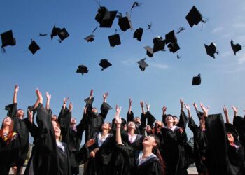 МОН обнародовал календарь вступительных экзаменов для будущих магистров – Дніпро