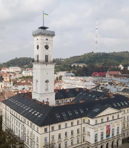 Найскромніші у Ратуші. Хто з депутатів у Львівській міськраді заробив найменше у 2022 році