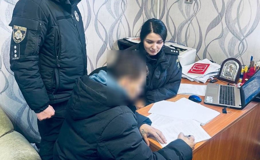 Новости Днепра про Обворовал прохожего, которому стало плохо: в Днепре задержали циничного вора
