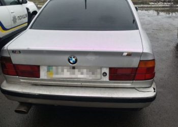 Патрульні у водія BMW виявили документи з ознаками підробки  — Новости Черкасс