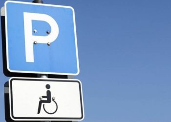 П’ять паркомісць для людей з інвалідністю переобладнали у Львові