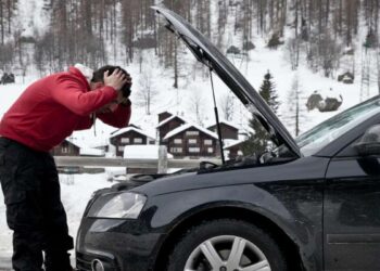 Помилок водіїв Дніпра, які вбивають акумулятор автомобіля: топ-5 | АВТО НОВИНИ |