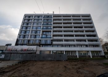 Простір біля львівського готелю «Турист» оновлять