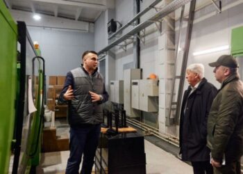Табурець мав нагоду ознайомитися з виробничим процесом одного з потужних підприємств області  — Новости Черкасс