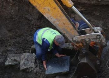 У Львові через прорив водопроводу трамвай №9 змінив маршрут