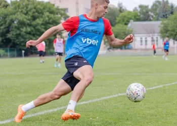 Захисник Вереса розповів про приїзд Реброва на зборах у Туреччині | Футбол |