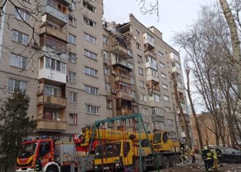 Жителей 18 квартир отселят из дома в Днепре, который поврежден из-за атаки дрона – Дніпро