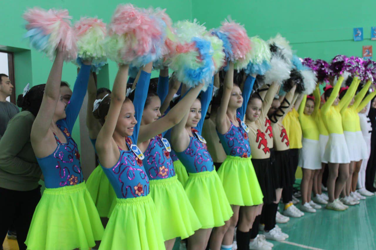 Змагання з черлідингу