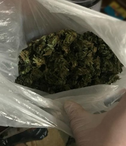 Суд визнав чоловіка винним у зберіганні та збуті наркотиків