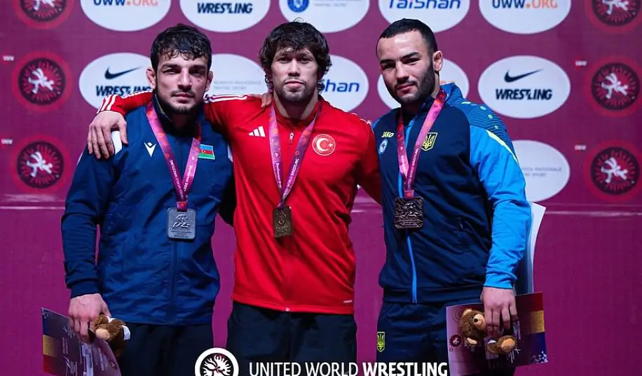 Збірна України з греко-римської боротьби – у топ-4 загальнокомандного заліку на ЧЄ