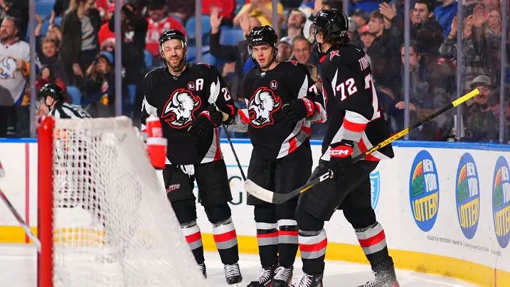 Баффало закинув 7 шайб Детройту, Флорида вирвала перемогу у Далласа