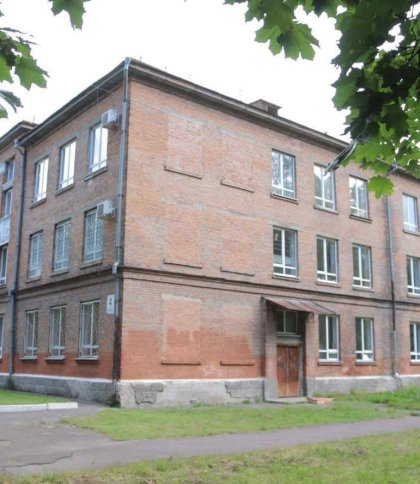 військове містечко