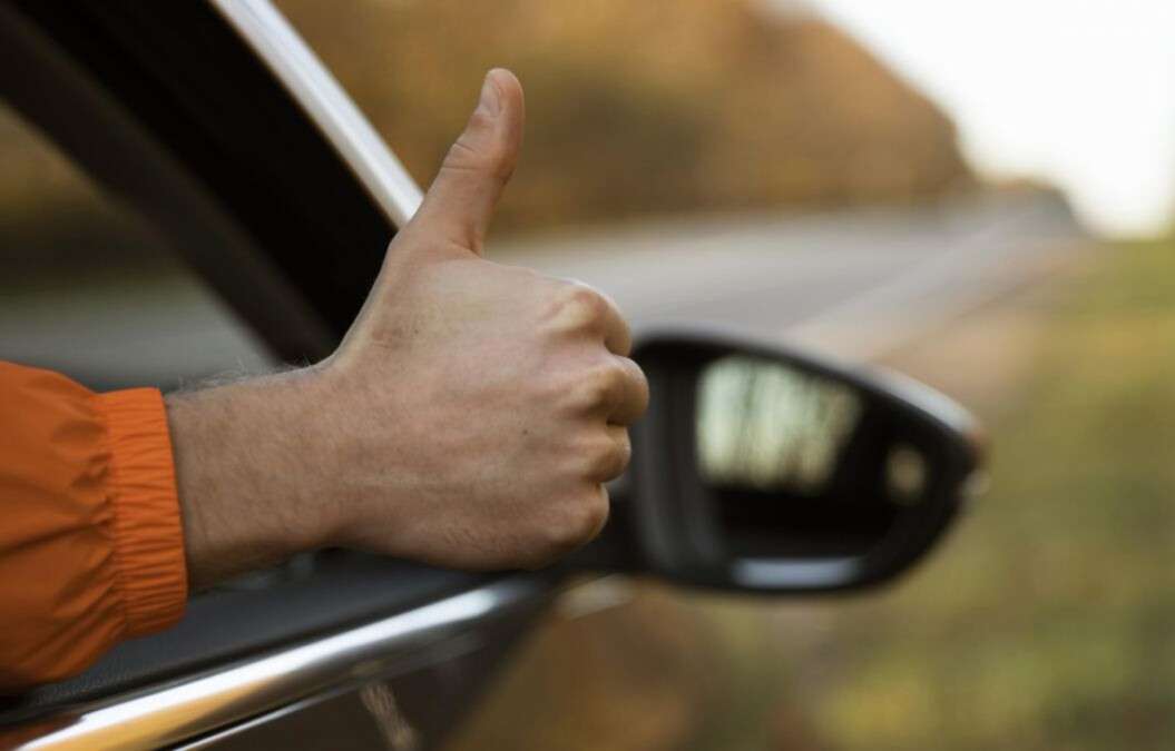 Автомобіль