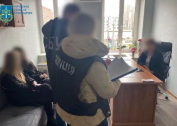 Хабар за розміщення торгових точок – стали відомі деталі затримання директорки комунального підприємства — Новости Черкасс