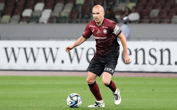 Иньесту обвиняют в неуплате налогов во время пребывания в Японии