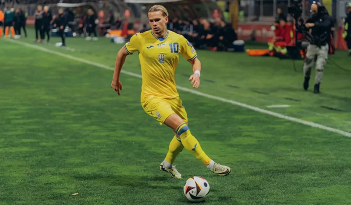 Какие оценки получили футболисты за матч Украина – Исландия, и кто стал Львом матча