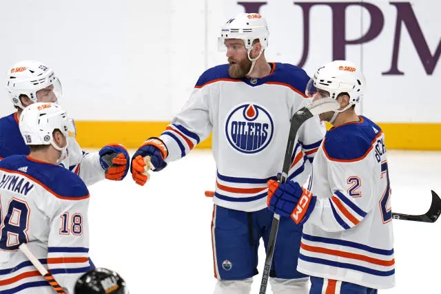 Кароліна закинула 7 шайб Калгарі, Едмонтон розгромив Піттсбург