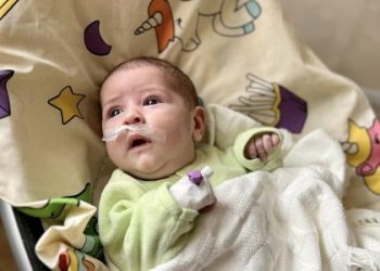 Кашлюк та пневмонія: лікарі врятували 18-денне немовля із Самбора
