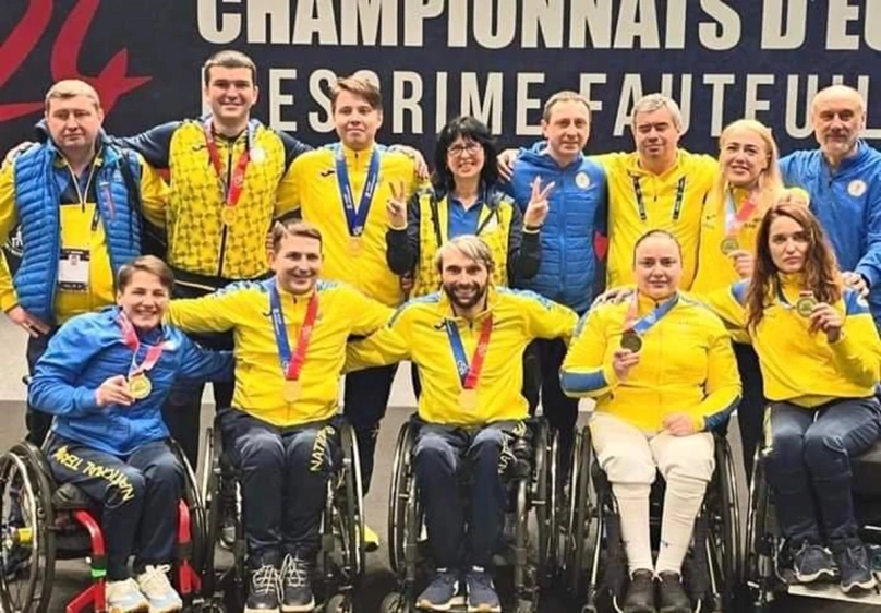 Українські спортсмени на чемпіонаті в Парижі. Фото Львівської ОВА