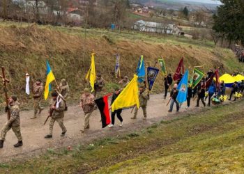 Мидляк Роман загинув під селом Роботине – на його похорон прийшло майже все село