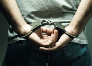 На кордоні затримали поліцейського з Тернополя – він переправляв за кордон ухилянтів