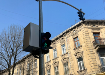 На одному з перехресть у Львові облаштували нові світлофори