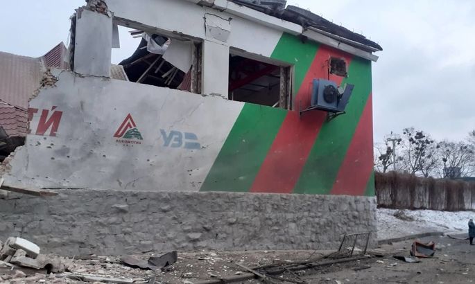 Російські окупанти пошкодили спортивний спорткомплекс у Києві