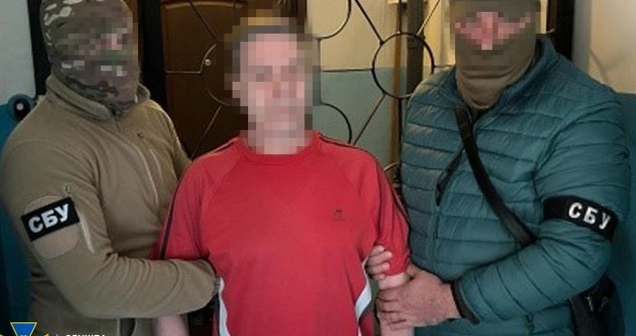 Затриманий охоронець російської катівні. Фото: Служба безпеки України.