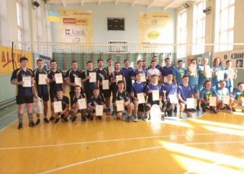 Студенти закладів фахової передвищої освіти змагалися з волейболу — Новости Черкасс