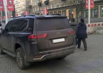 У Дніпрі водіям виписали більше 2500 штрафів за порушення правил паркування | АВТО НОВИНИ |