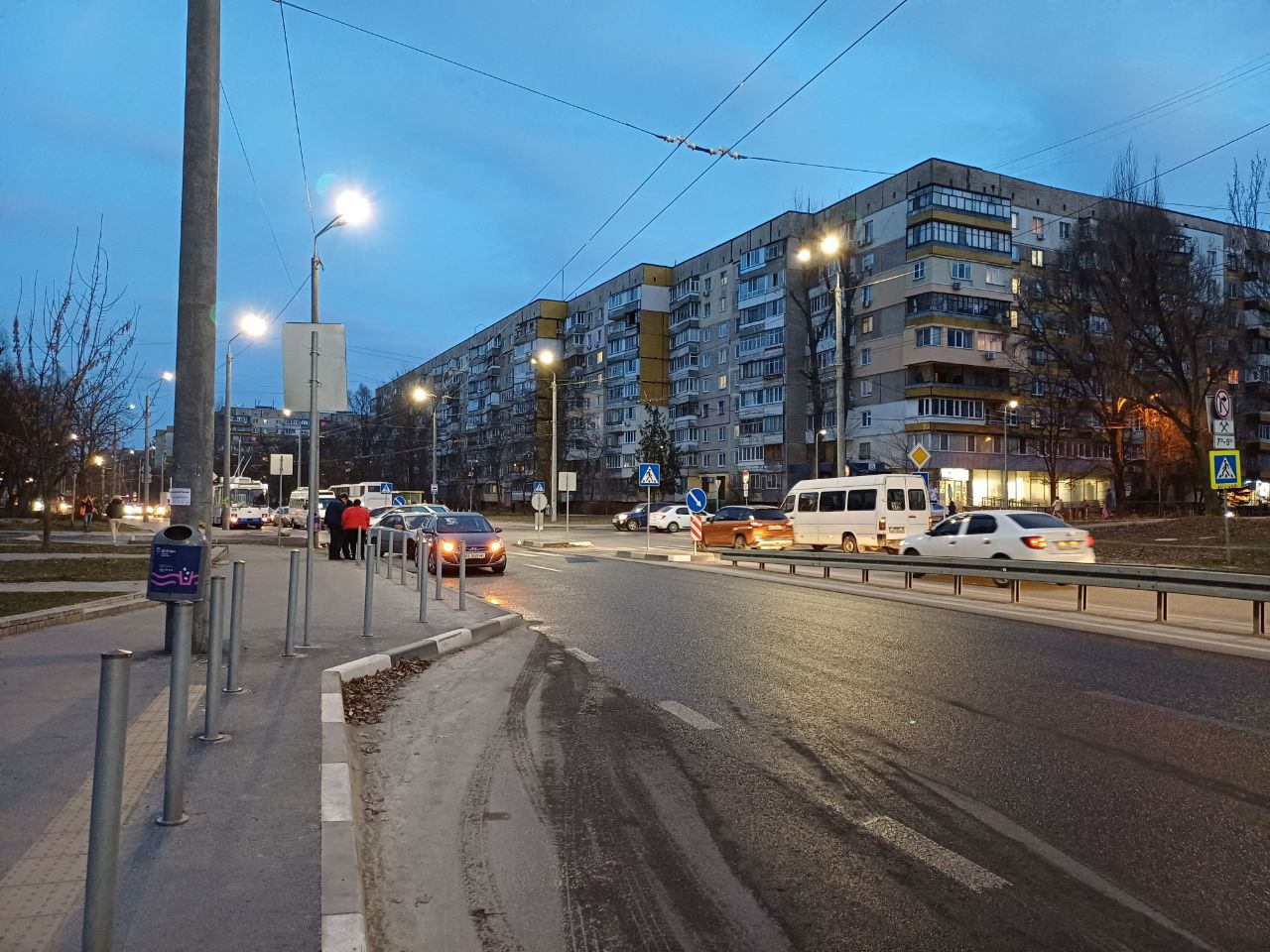 Новости Днепра про В Днепре из-за ДТП заблокировано движение 12 троллейбуса