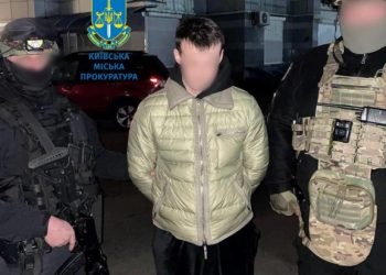 В Києві викрили псевдовійськових, які обманом отримали благодійної допомоги на 1,7 мільйона гривень
