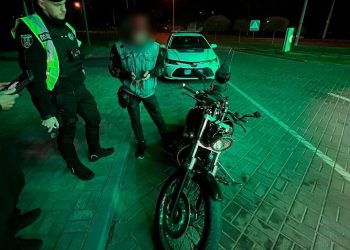 Нетверезий та без прав керування: у Черкасах затримали мотоцикліста – Новини Черкасс