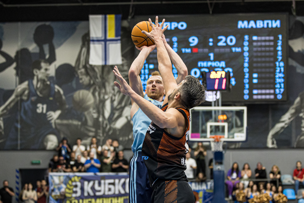 Дніпро зробив вражаючий камбек у третьому матчі з Мавпами та став другим фіналістом Суперліги Favbet