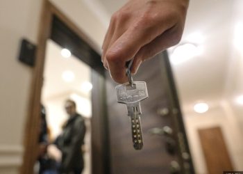Грузинські злочинці забрали квартиру у молодої тернополянки