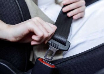 Як правильно чистити ремені безпеки: поради | АВТО НОВИНИ |
