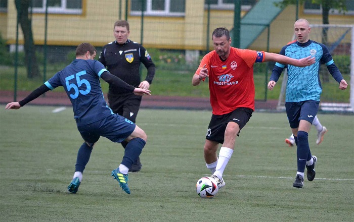 Милевский в первой игре после возвращения поскандалил с арбитром