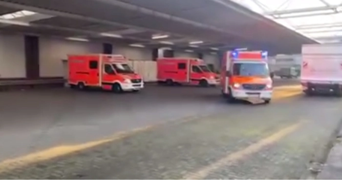 Машини швидкої допомоги прямують на Херсонщину. Скріншот відео