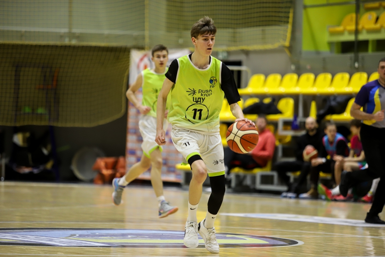 Перед фіналом регулярного чемпіонату Вищої ліги: кращі за результативністю