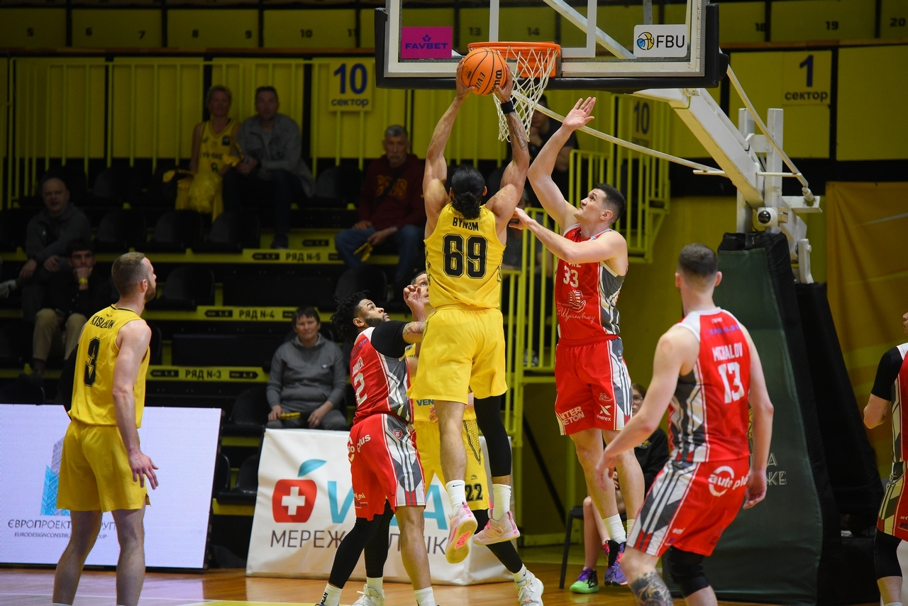 Рівне-ОШВСМ обіграв Київ-Баскет і вийшов у фінал Суперліги: фотогалерея