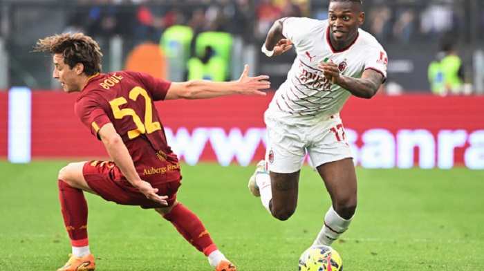 «Рома» в меньшинстве выбила «Милан» из Лиги Европы