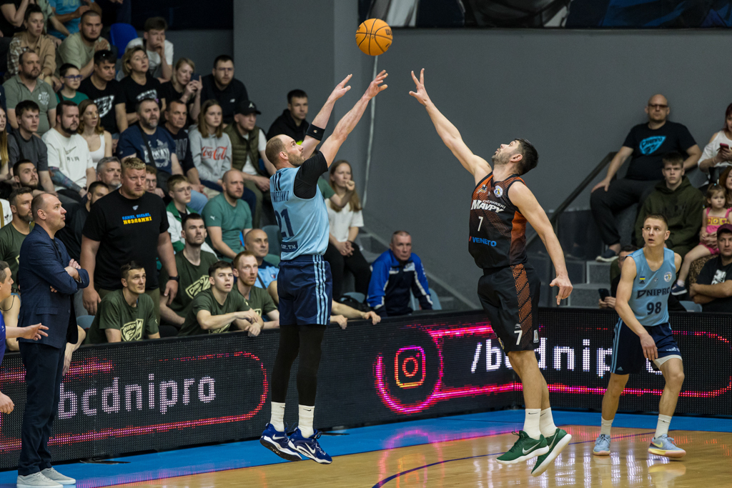 Суперліга Favbet: лідери за потрапляннями в символічні збірні та нагородами MVP тижня