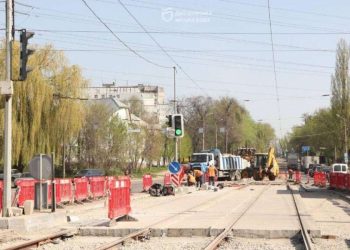 У Дніпрі на проспекті Богдана Хмельницького завершили ремонти двох трамвайних переїздів | АВТО НОВИНИ |